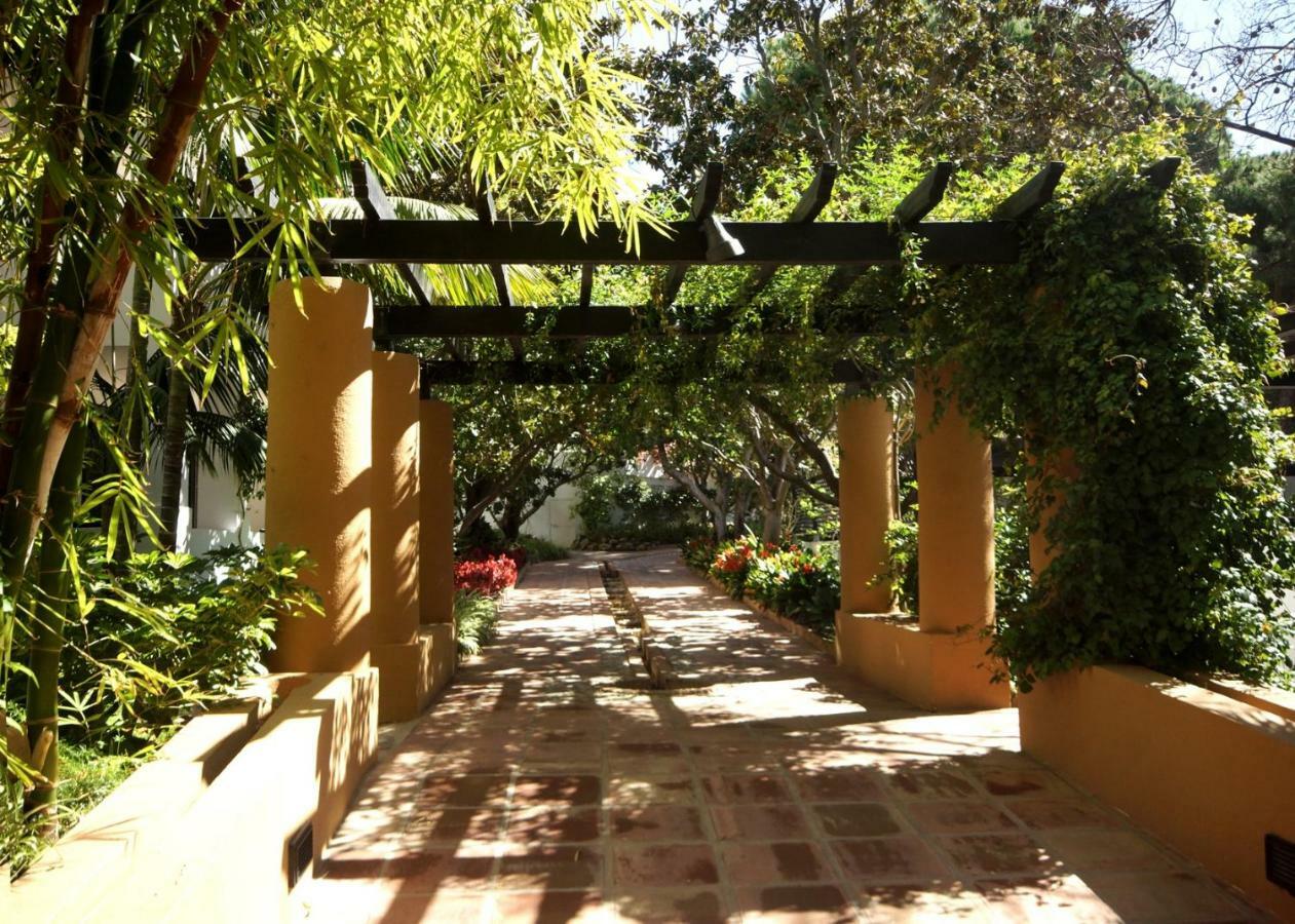 Jardines De Las Golondrinas Marbella With Sea Views Екстериор снимка
